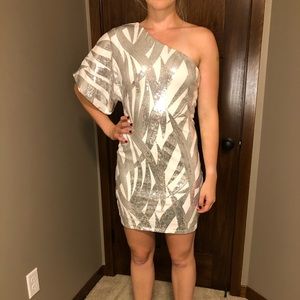 Sequins detail party dress